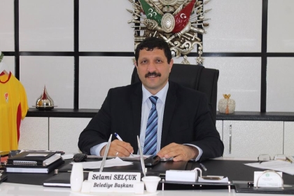 BAŞKAN SELÇUK'UN,İSTİKLAL MARŞININ KABULÜ VE MEHMET AKİF ERSOY'U ANMA MESAJI