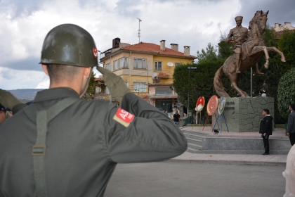 DEMİRCİ'DE 29 EKİM CUMHURİYET BAYRAMI TÖRENLERİ BAŞLADI