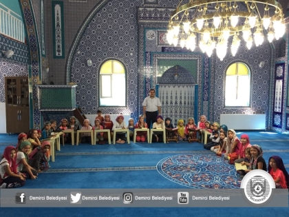 DEMİRCİ'DE YAZ KURAN KURSLARINA YOĞUN İLGİ