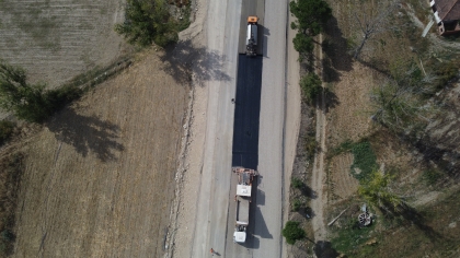 SALİHLİ YOLUNDA ASFALTLAMA ÇALIŞMALARI SÜRÜYOR