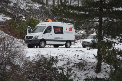 DAĞDA MAHSUR KALAN 3 AVCI KURTARILDI