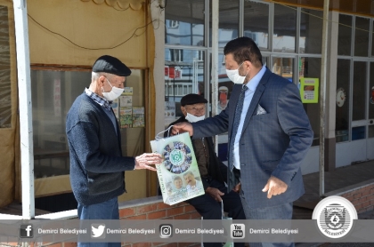 BAŞKANIMIZ SELAMİ SELÇUK, YAŞLILARIMIZIN BAYRAMINI KUTLADI