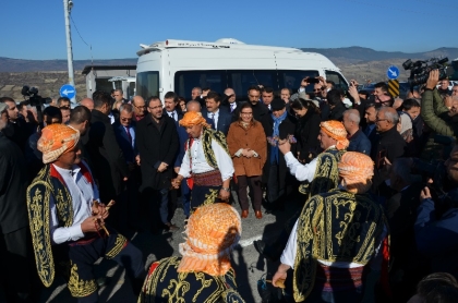 DEMİRCİ BAKANLARINI BAĞRINA BASTI, YATIRIMLAR DEMİRCİ'YLE BULUŞUYOR