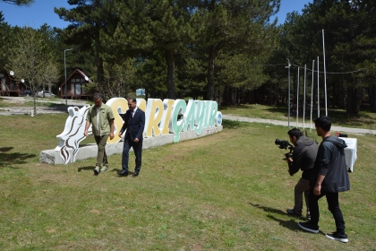 DEMİRCİ’DE TURGAY BAŞYAYLA İLE LEZZETLİ TAVSİYE PROGRAMININ ÇEKİMLERİ GERÇEKLEŞTİRİLDİ.