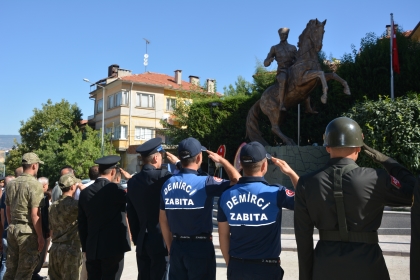 DEMİRCİ'DE ŞANLI ZAFER'İN 103. YILI TÖRENLERLE KUTLANMAYA BAŞLANDI