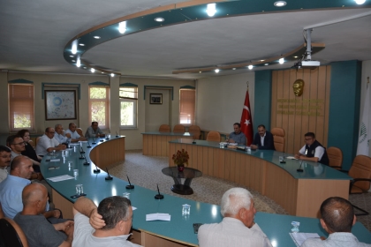  BAŞKANIMIZ ERKAN KARA, MUHTARLARLA BİR ARAYA GELMEYE DEVAM EDİYOR. 