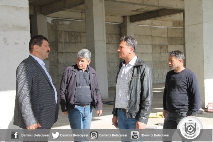 KENT MERKEZİ İNŞAATINDA İŞLER YOLUNDA