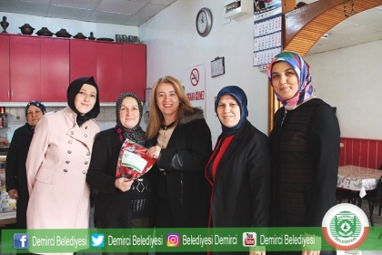 BU ÖZEL GÜNDE, BAYANLARIMIZI UNUTMADIK