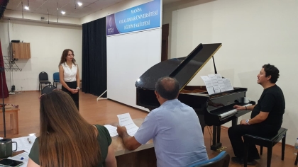 EĞİTİM FAKÜLTESİ MÜZİK EĞİTİMİ BÖLÜMÜ MÜLAKATLARI YAPILDI