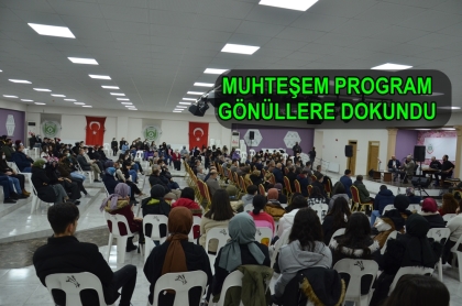 ŞİİRLER, EZGİLER VE SÖYLEŞİ PROGRAMI MEST ETTİ. 