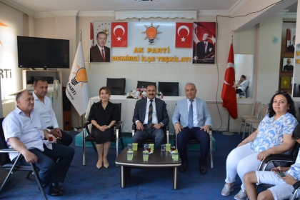 BAŞKANIMIZ ERKAN KARA, AK PARTİ İLÇE TEŞKİLATI İLE BAYRAMLAŞTI