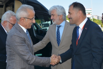 BAŞKANIMIZ ERKAN KARA, ULAŞTIRMA VE ALTYAPI BAKANIMIZ ABDULKADİR URALOĞLU İLE GÖRÜŞTÜ