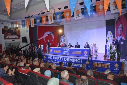 AK PARTİ DEMİRCİ 8. OLAĞAN KONGRE YOĞUN KATILIMLA GERÇEKLEŞTİ.