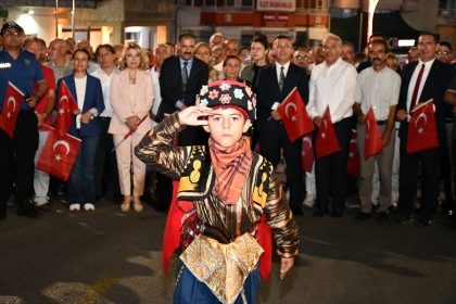 KURTULUŞ FESTİVALİ COŞKULU KORTEJ VE EGE ORDUSU BANDOSU KONSERİYLE BAŞLADI.