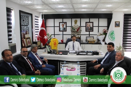 YENİ ATANAN İL MÜDÜR'ÜNDEN BAŞKAN SELÇUK'A ZİYARET