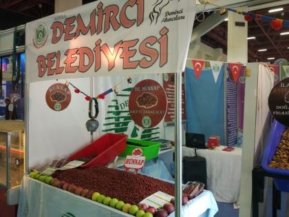 DEMİRCİ BELEDİYESİ, YÖRESEL ÜRÜN FUARINDA